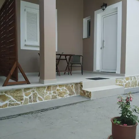 Trousas Διαμέρισμα