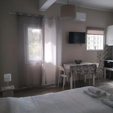 Trousas Apartamento Roda (Corfu)