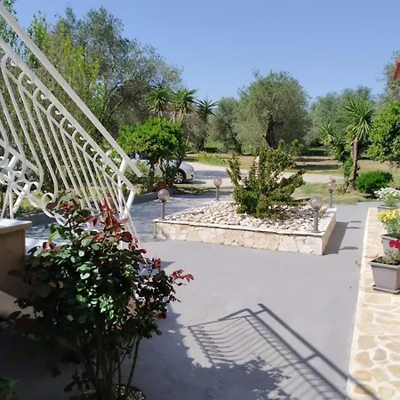 Apartamento Trousas *